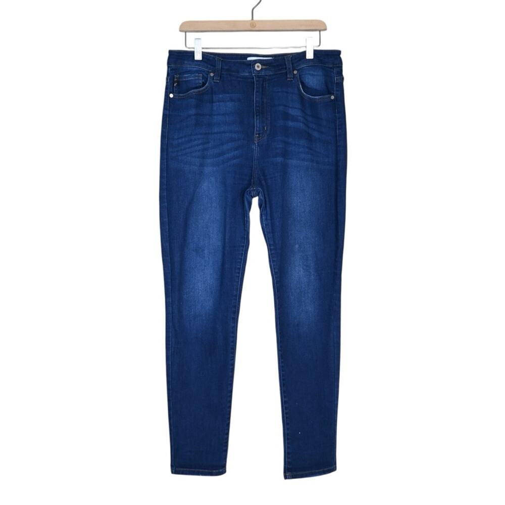KanCan Womens 15/31 Super High Rise Super Skinny Jeans